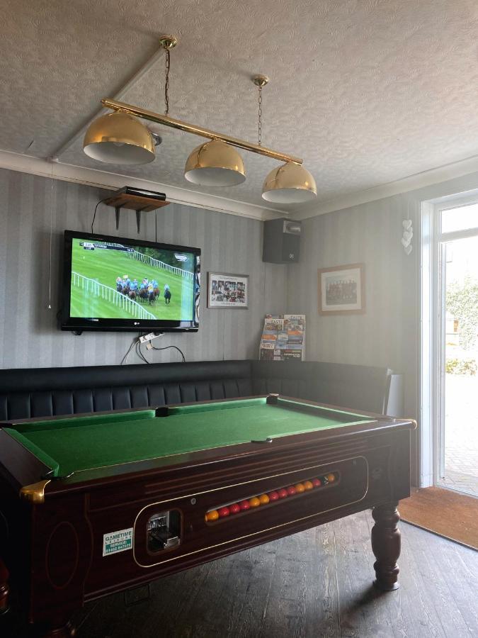 The Whistle And Flute Hotel Barnetby le Wold ภายนอก รูปภาพ