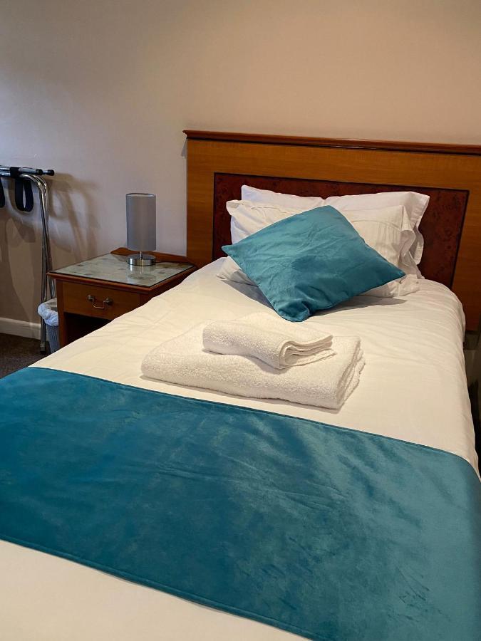 The Whistle And Flute Hotel Barnetby le Wold ภายนอก รูปภาพ