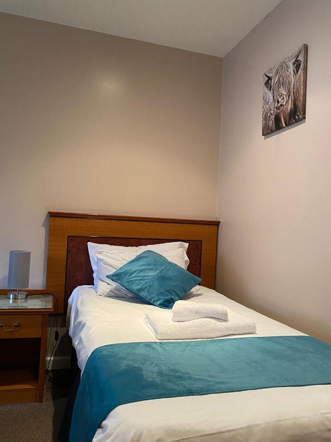 The Whistle And Flute Hotel Barnetby le Wold ภายนอก รูปภาพ